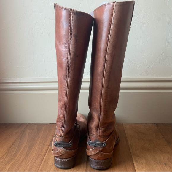 AUTHENTIC FRYE DISTRESSED BOOTS - Picture 6 of 7
